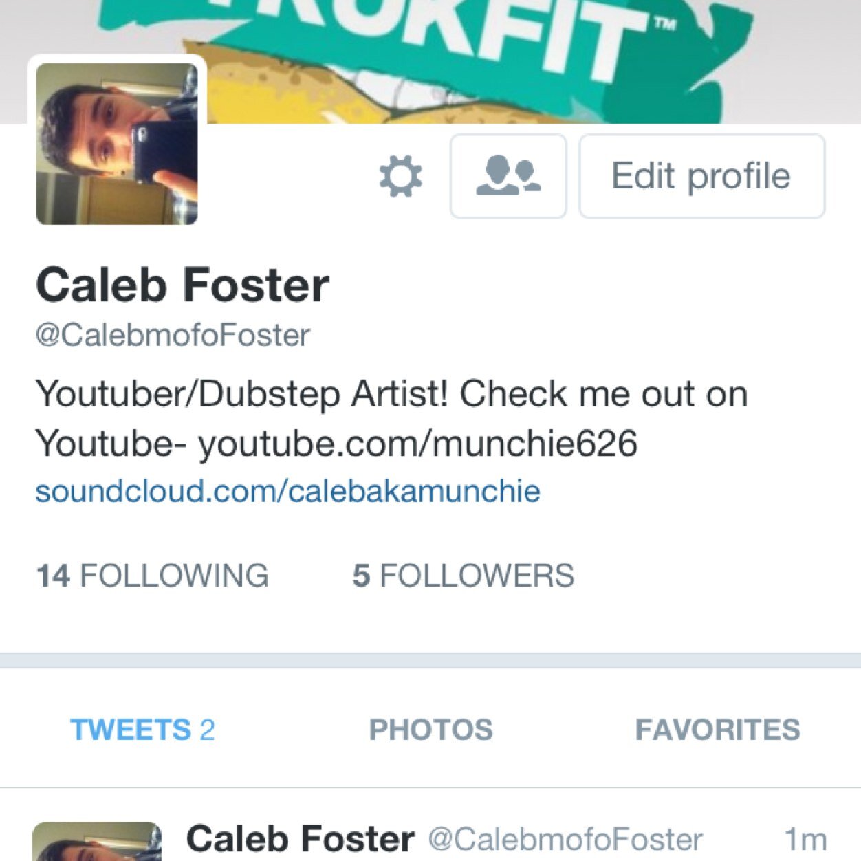 check out my channel! I'm a total gangster. I like bunnies and shit. 3 http://t.co/jlg6PvyFUv ig: http://t.co/Fiil6KYm05