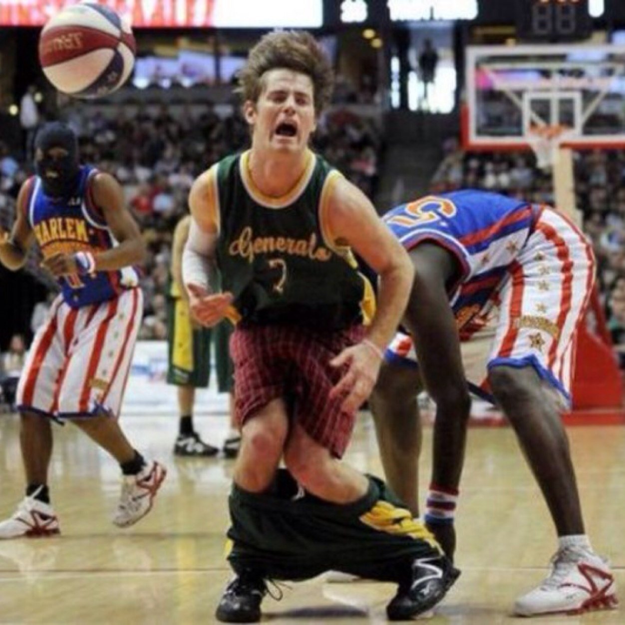 SportsBeFunny's profile picture. Vine: @Sports Fails (Same Profile Picture)
Showcasing The Best Of Sports Fails