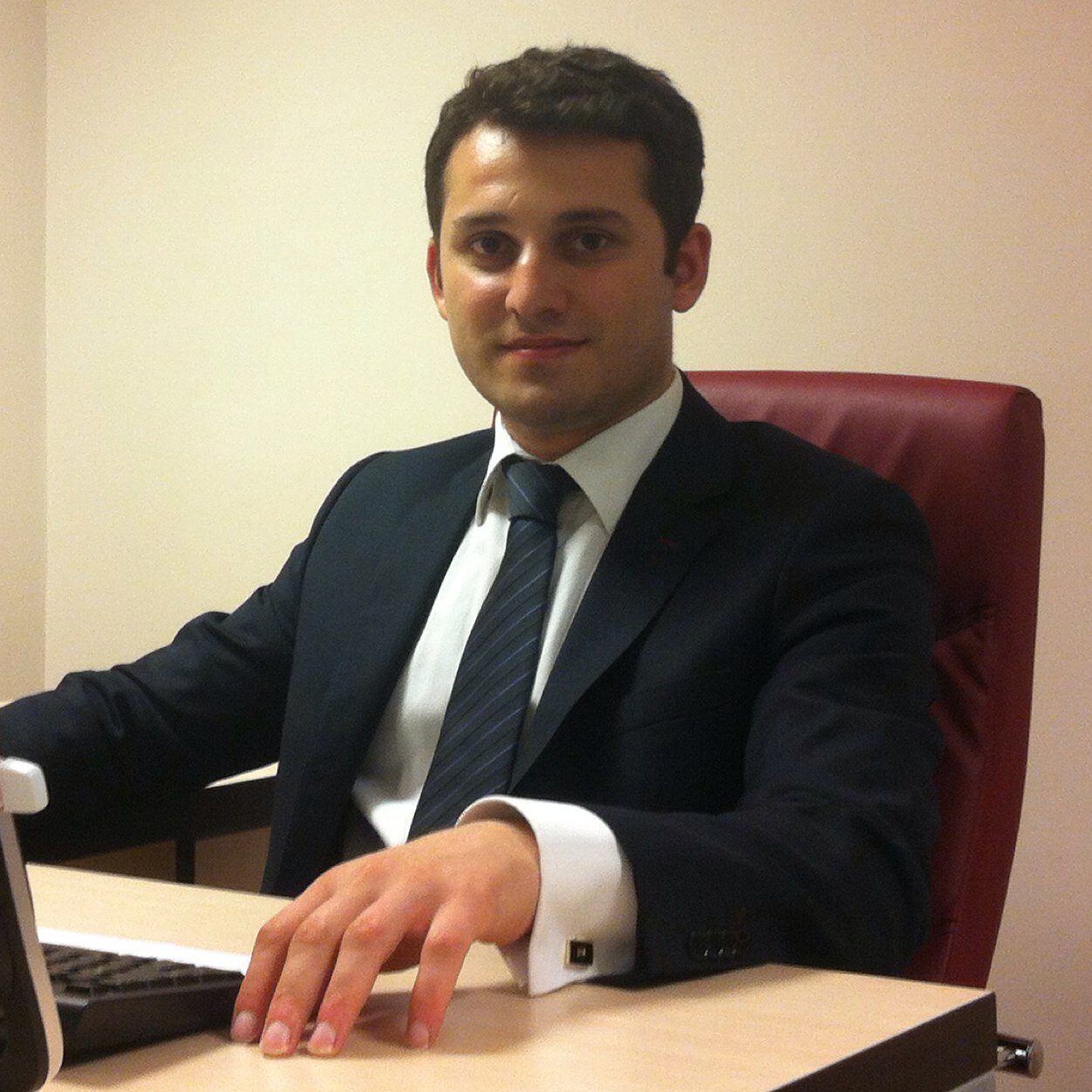 ahmetomeroglu's profile picture. 