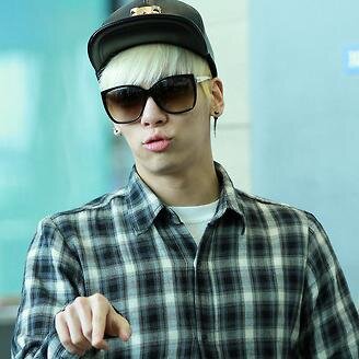 25.08.12  Fanbase dedicada ao JongHyun do SHINee