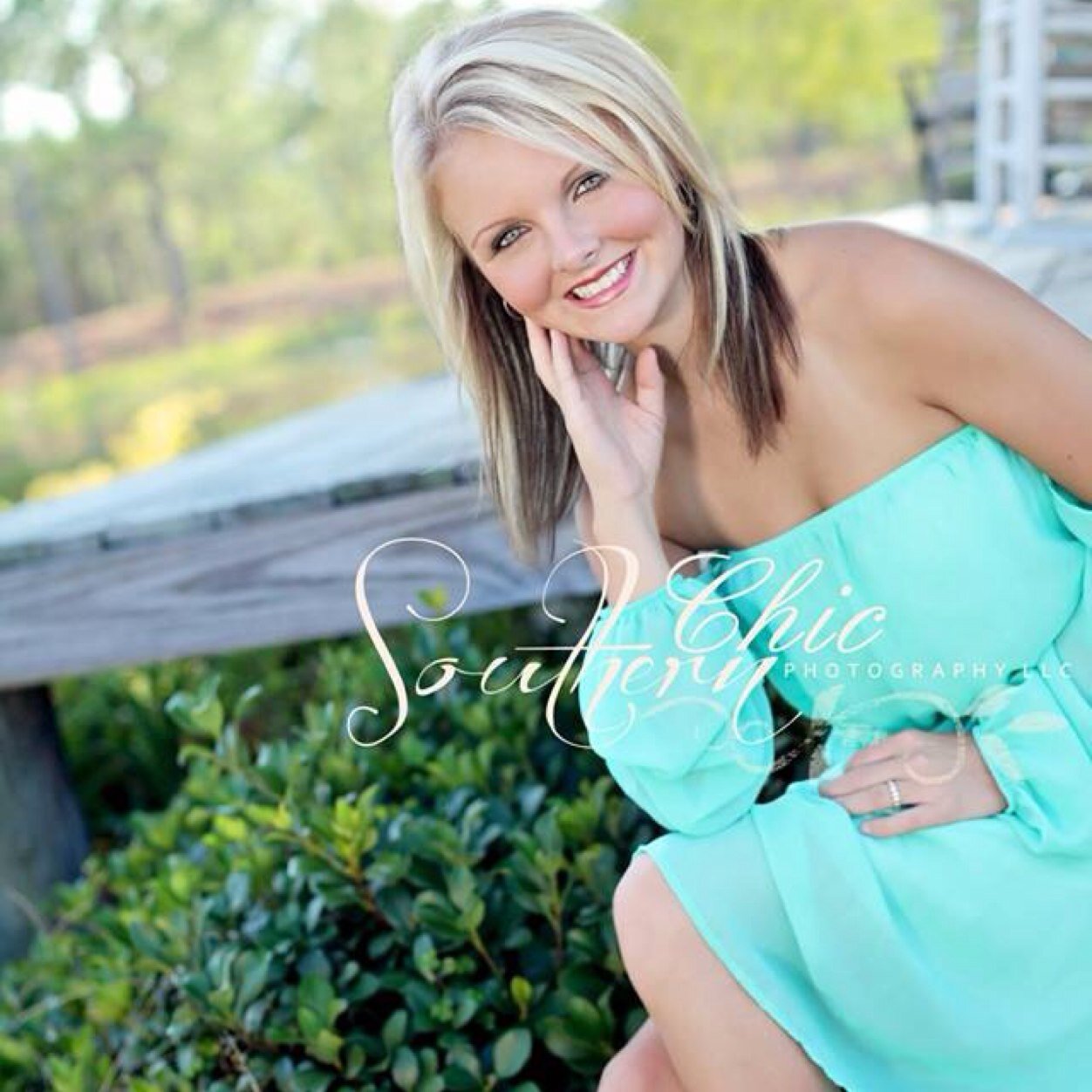 Every breath you take is a second chance. Just breathe. 
Senior 2k14
Follow me.