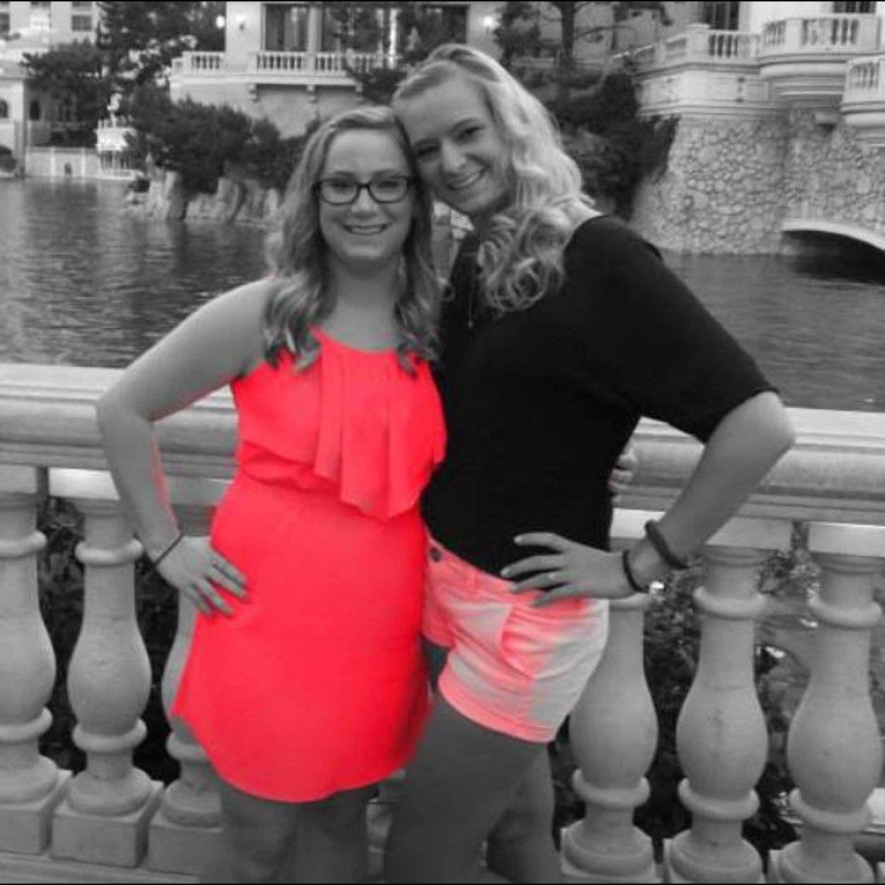 emily_mae17's profile picture. 