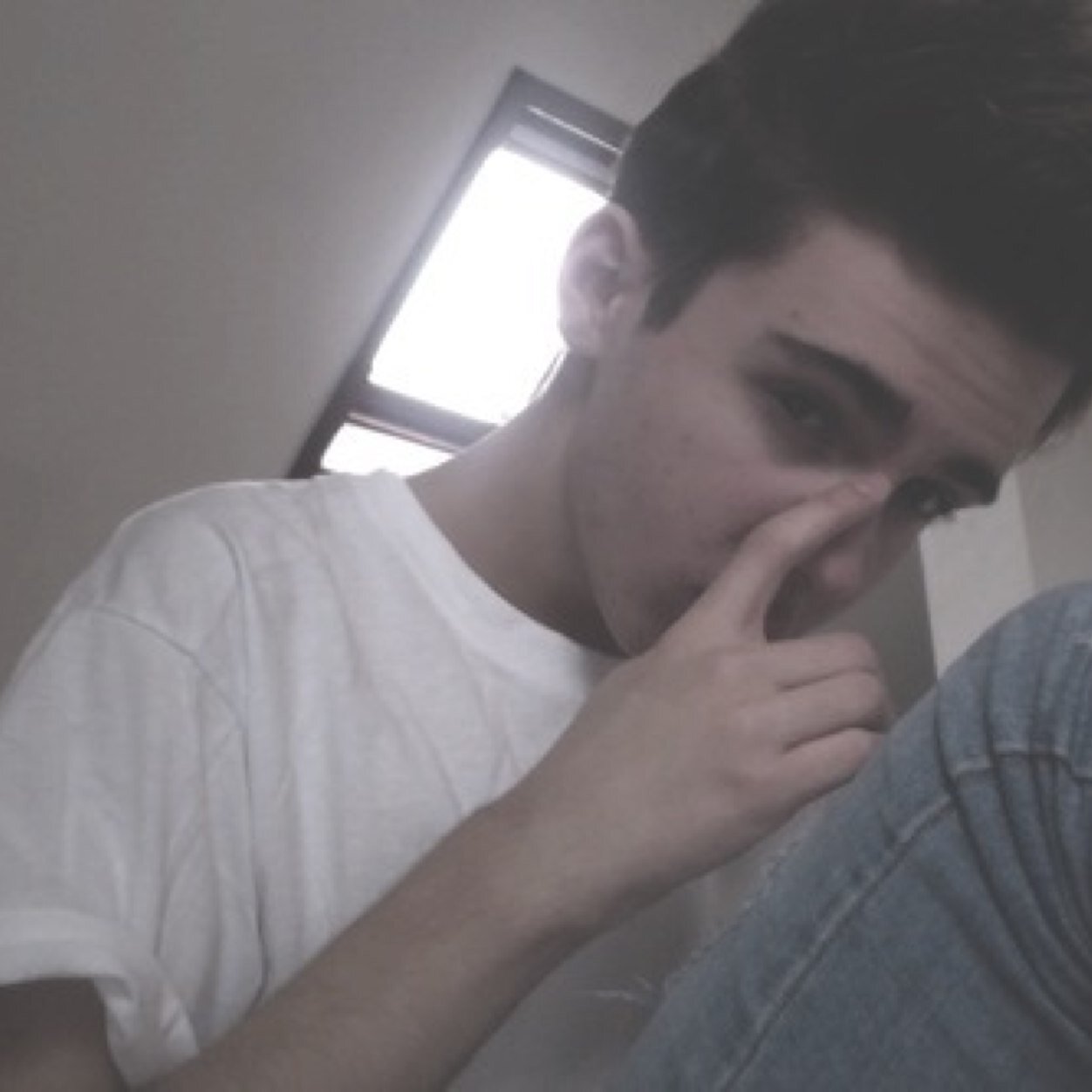 oh darling, you are so broken and no one cares to notice.