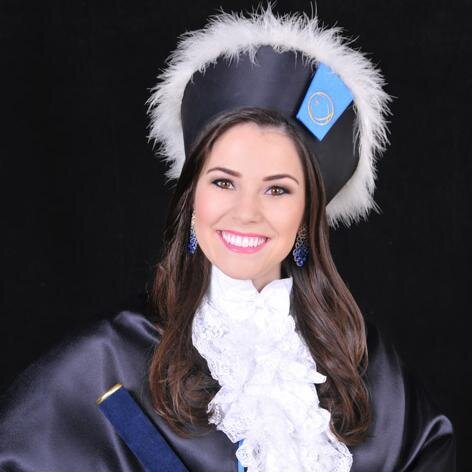 julianaberzaghi's profile picture. Cantora :)