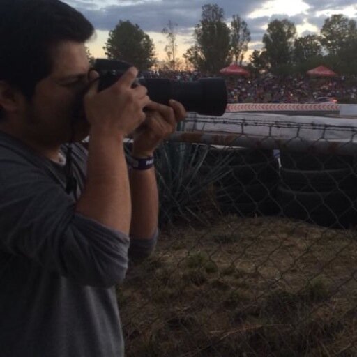 zavi_zav's profile picture. Mercadólogo. Me apasiona la tecnología, el cine, los videojuegos, la fotografía y el automovilismo.