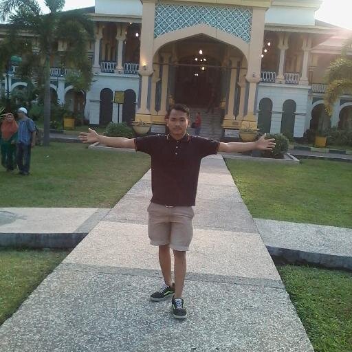 simple boy-always happy-nd do something good