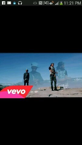 artista undergrund (Takeoff Wing Fame) new york your company rich Recolds phon 732 277 6655 amente a mis sueño... humilda all we need is love