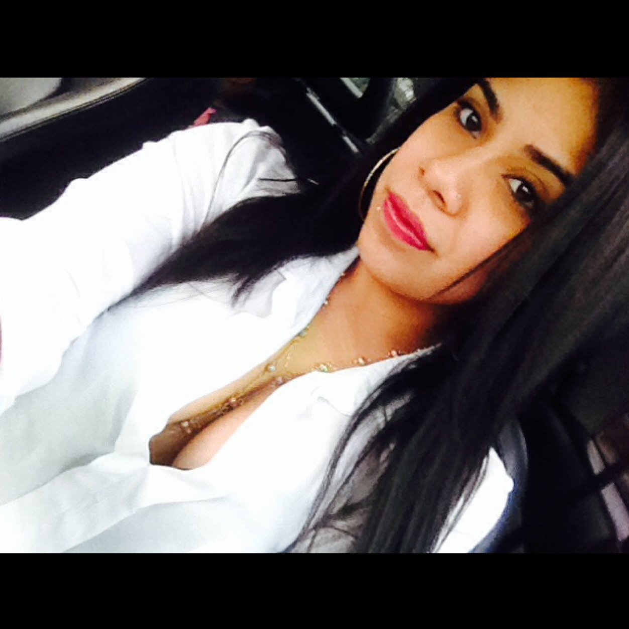 _wendicud's profile picture. Salvadoreña ⚪♐ /Somewhere between I want it and I got it ../ ig: _wendicud