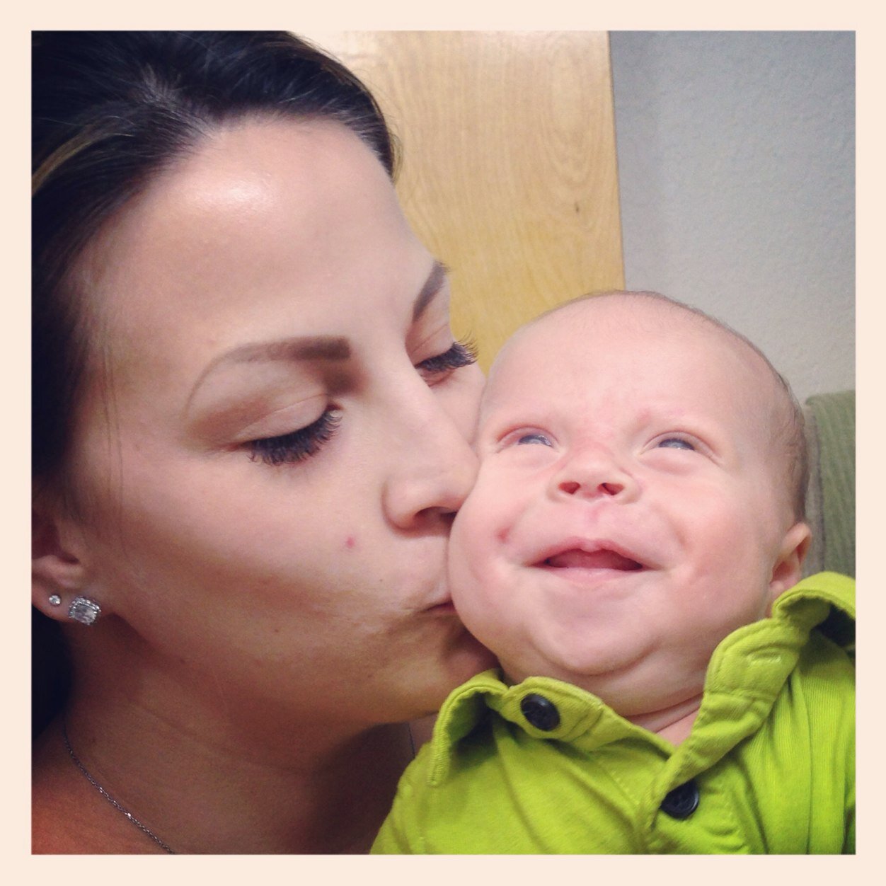 elenisuzette's profile picture. 