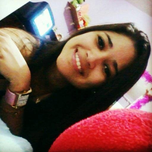 Escorpiana, 23 anos. Fashion Designer
