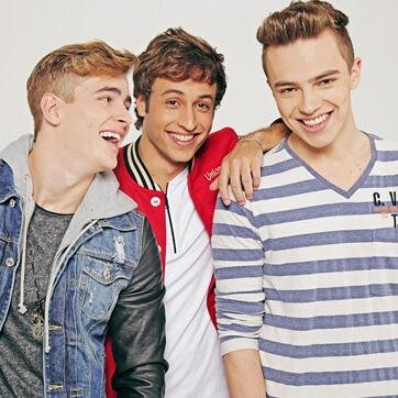 TchucaDoPaulo's profile picture. Sou nova no Twitter mas fã da banda a um bom tempo. Me siga também em @EmmaVoese_