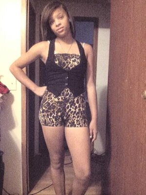 My Name Is Miya ! I Keep My Shii  ,  If You Ont Fuck With Me Then Ont Fuck With You  Im Not With That Messy shii  But Follow Me ✌
