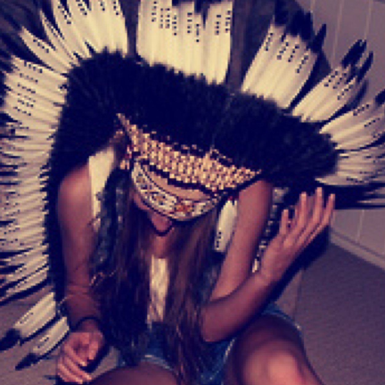heartbroken, confused, beautiful, ugly, and messed up... so deal with it  || wonderland