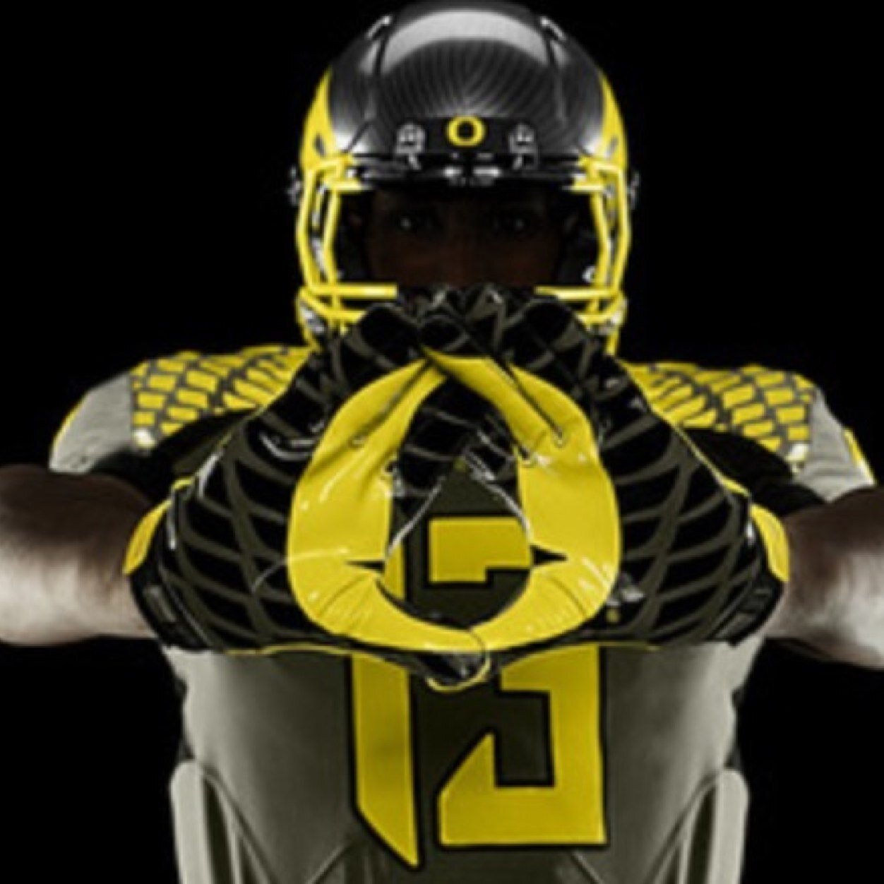 burntheships123's profile picture. 