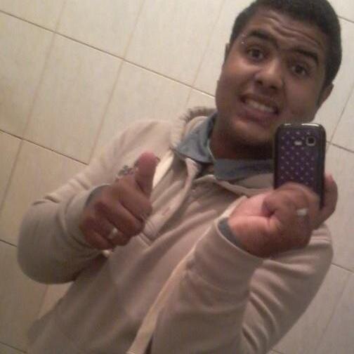 Hooje eu sei quem são os que me fazem bem os que me fazem mal e os que nao me fazem a menor falta ✌