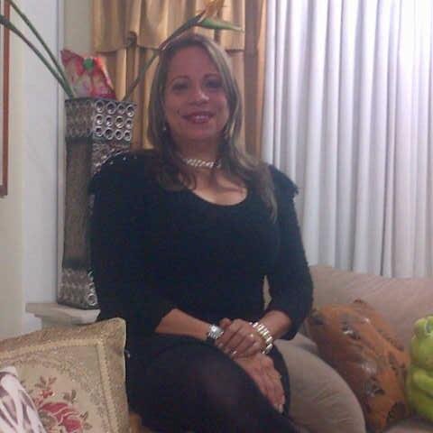 Venezuela es de Jesucristo. Redimida por gracia. Sierva, esposa, madre, hija. Maestra del bien, Dra. en Educación.