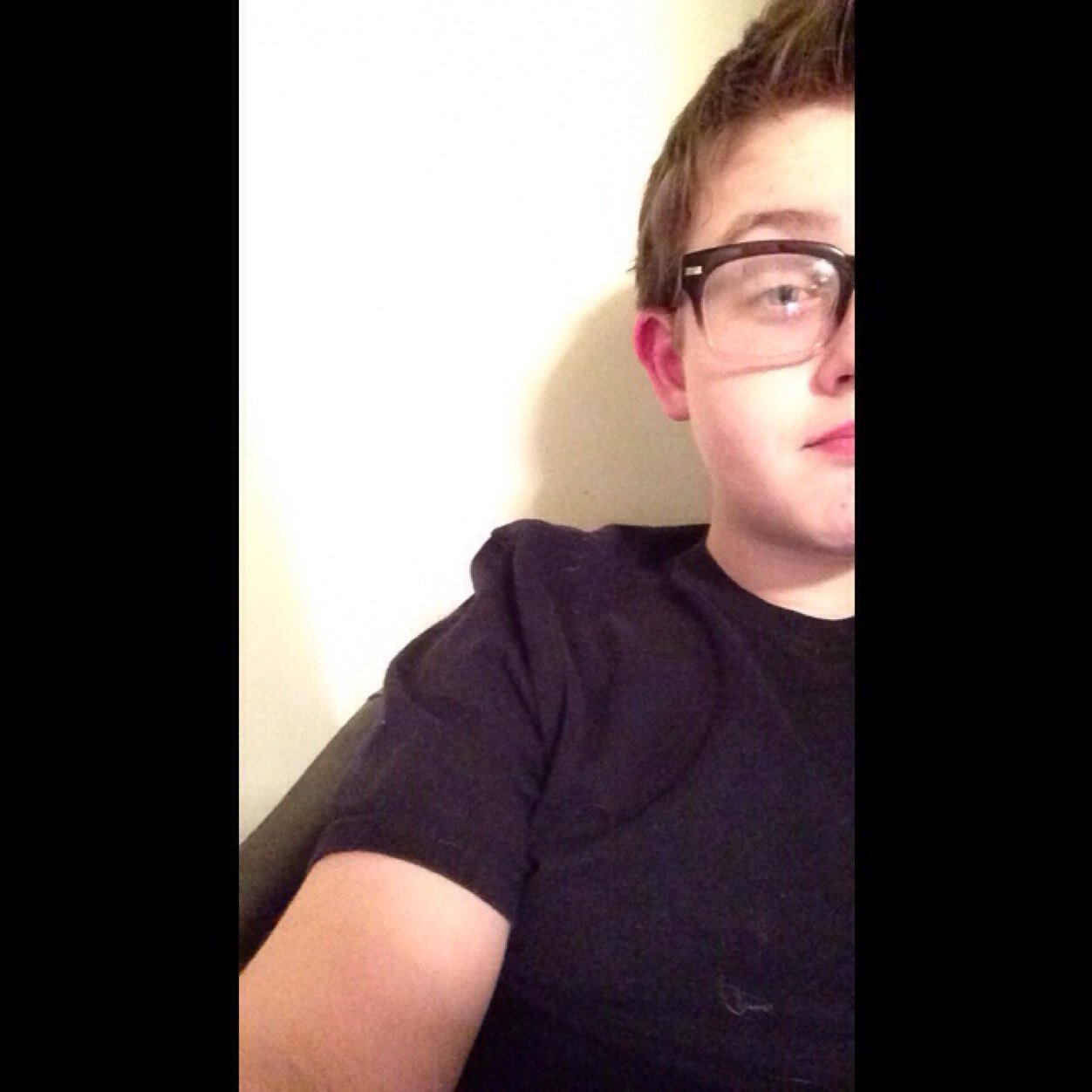 gleek ✌️|| Actor || Movie loveer || Pizza enthusiast || American horror story fanatic || you should follow me.((: || 8th Grade at EMS ||