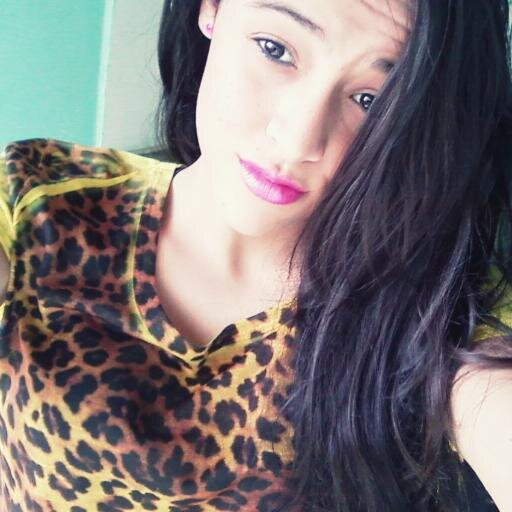 a vida to levando, Deus que ta me ajudando.. *--*