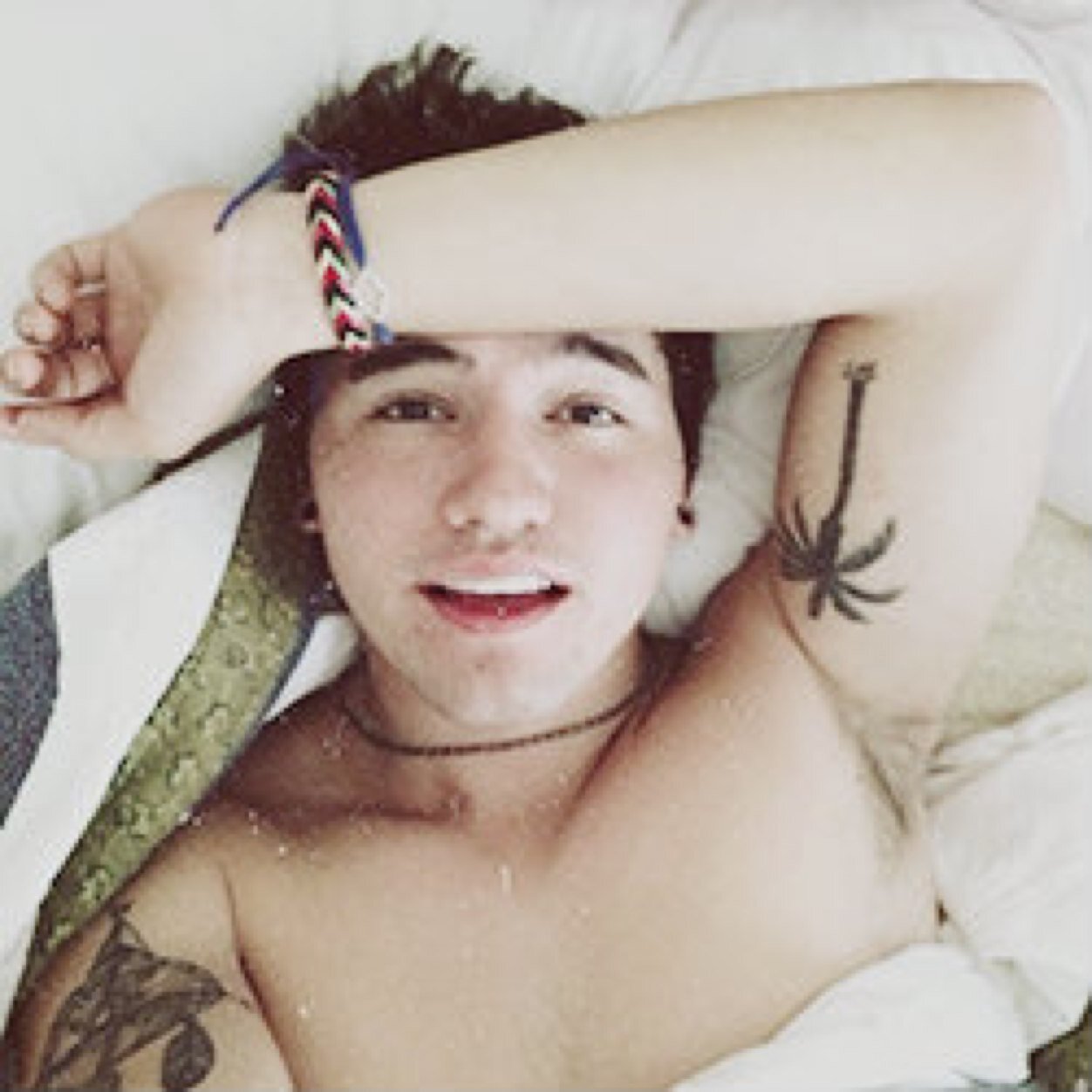 free follow from @hangtenljp :)