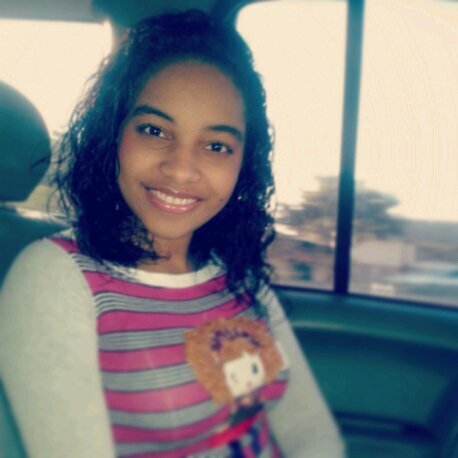 18.  Ugmista - Estudiante de Derecho.  Instagram: Jexicamg. Confío plenamente en Dios♡