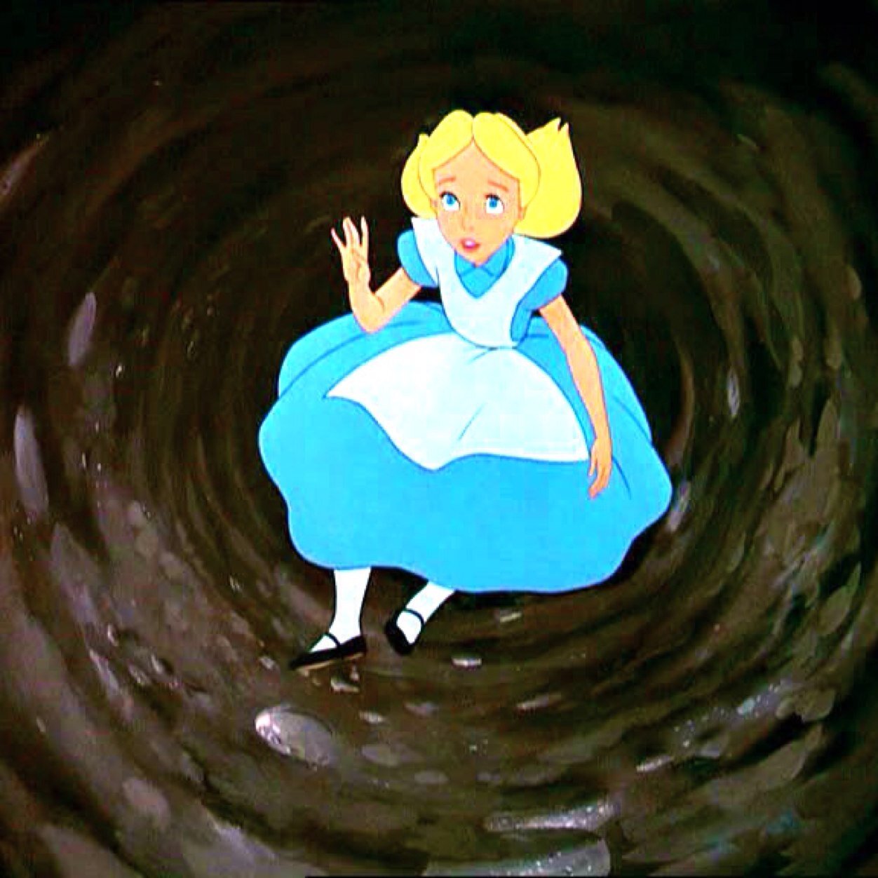 Daily dose of Wonderland ♤♚