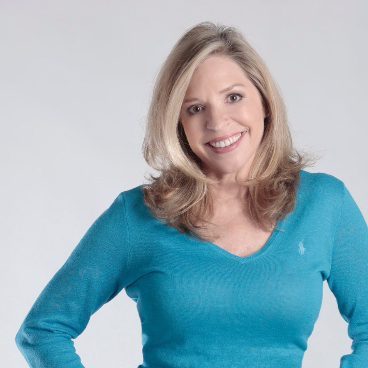 BamaCrimsonette's profile picture. University of Alabama~NYC~KY Photography~Former @uacrimsonette 76-80 Owner BleubirdStudio @YogaSun @studiobleubird