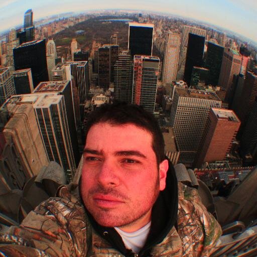 Graphic Designer, Universidad del Valle (2005). Master in Business and Corporate Communication (2019). Teacher, researcher, writer, and photographer.