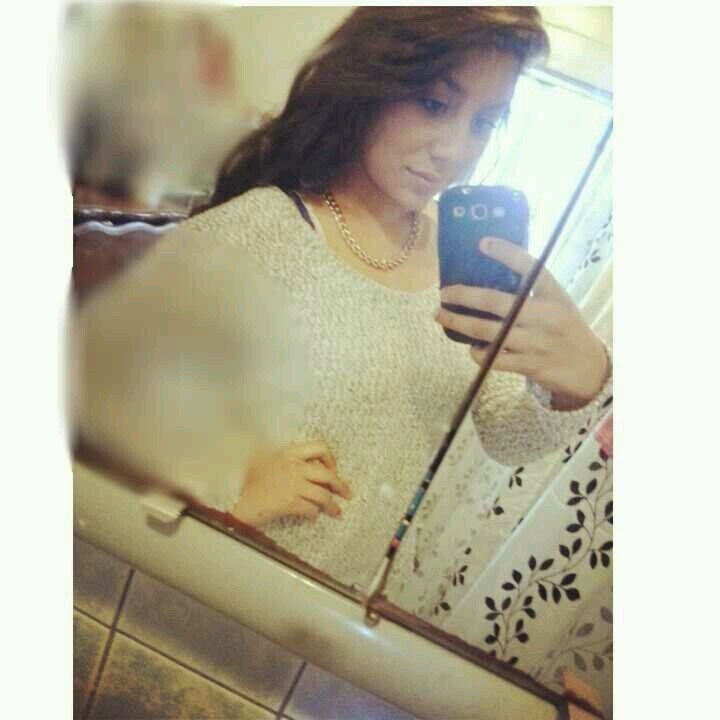 Follow meee ((: