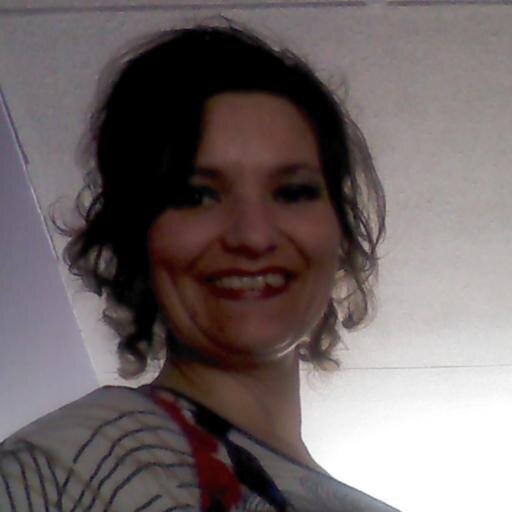 beetjevanrooden's profile picture. Kids: Jongen en een meid.
relatie 
hondje