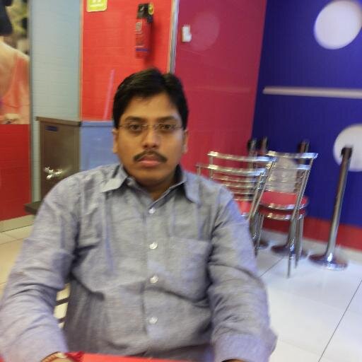 Working in Times of India 
Criminal Lawyer (LLB from Advani Law college  Bandra,Mumbai
Post Graduate M Com Mumbai University