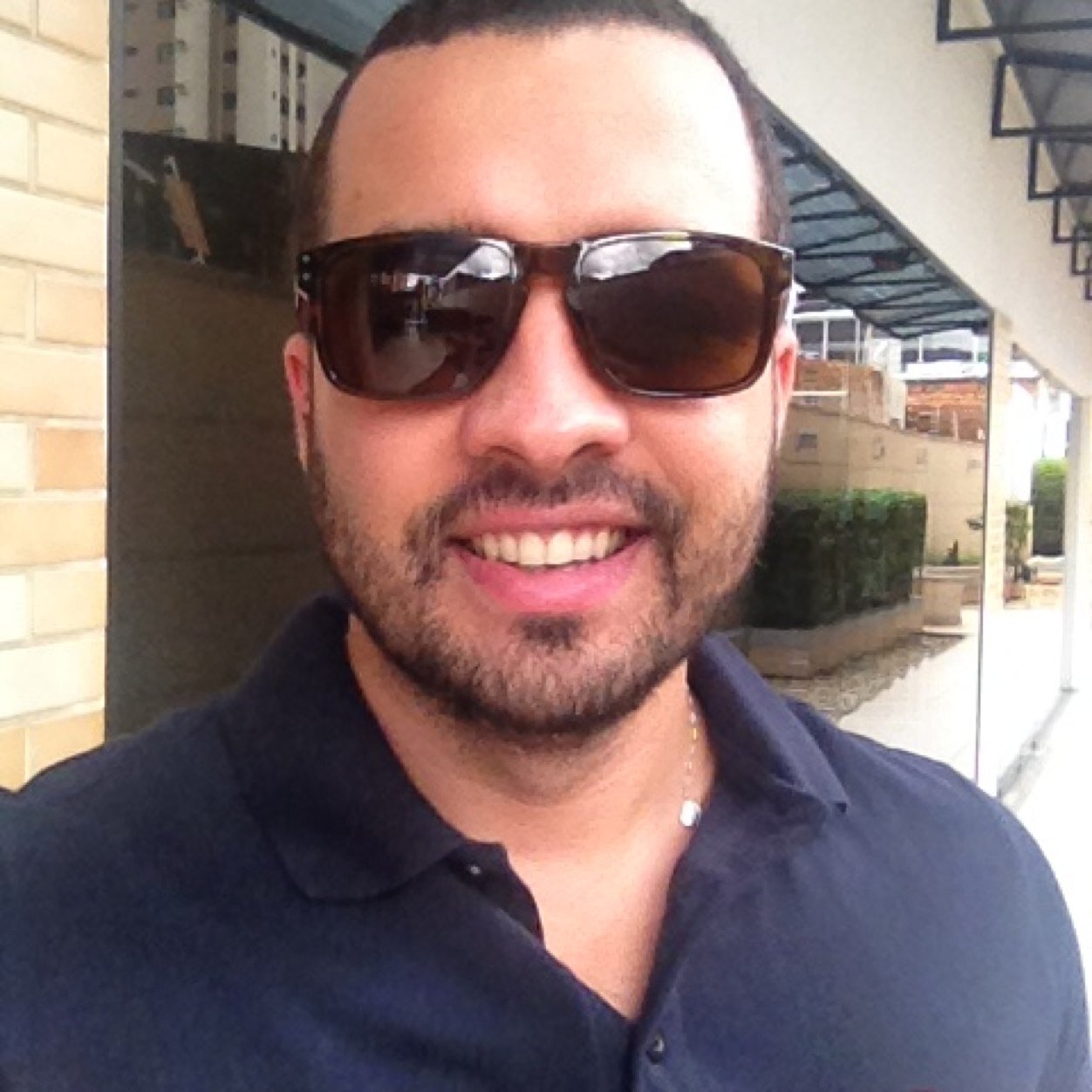 Potiguar / Engenheiro de Produção / MBA Gestão Empresarial FGV / Torcedor do ABC F.C.