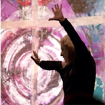 TeatroTheandric's profile picture. #THEANDRIC è la ricerca di un nuovo linguaggio teatrale in relazione con il ruolo sociale, strumento di critica e riflessione attraverso la #nonviolenza.