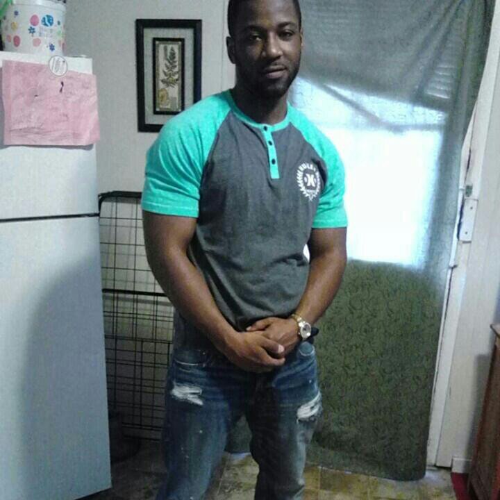 GeezLoyal's profile picture. 