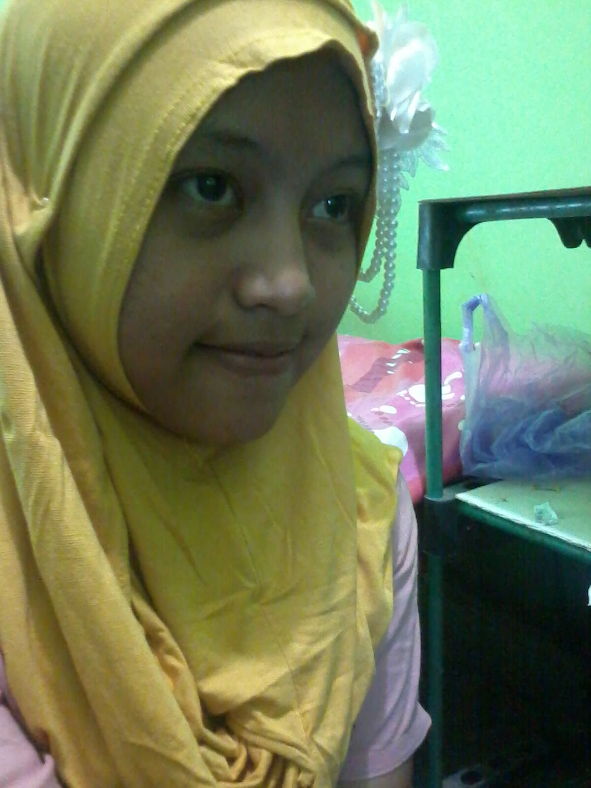 fitri Handayani ll 1 maret 1997 ll SMK BHAKTI MULIA WONOGIRI