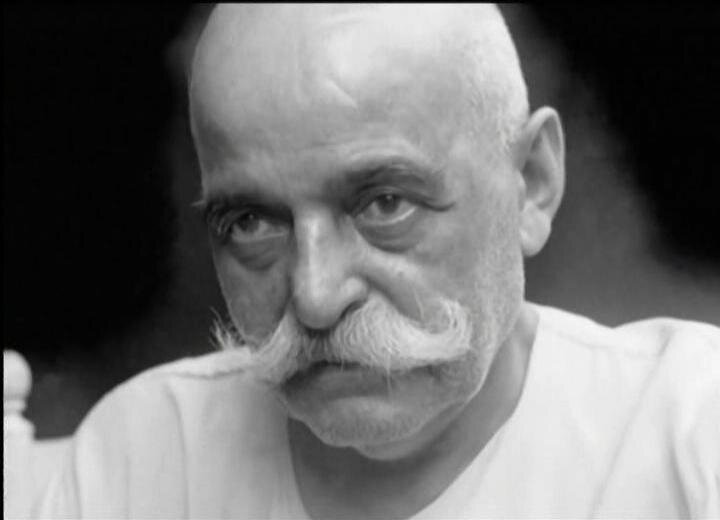 Георгий Иванович, учитель танцев