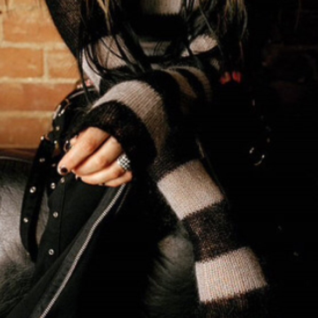 xxxchan_H's profile picture. 普段は普通の女の子ですが、ちょっとエッチな一面があります…。ようやく裏アカ作れたので、爆発したいと思います♡(笑)