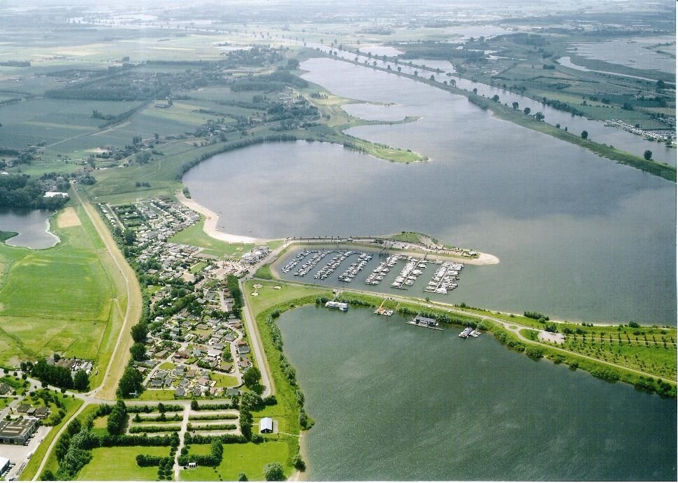 ChaletLithseHam's profile picture. Maaspark De Lithse Ham heeft diverse leuke verhuurobjecten. Voor als u even lekker een weekend, midweek of een week wilt vertoeven op Maaspark De Lithse Ham.
