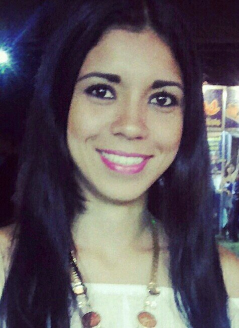 Ola, me chamo Bianca Moreira, tenho 20 anos,sou estudante de Jornalismo na Universidade do Oeste Paulista,gosto de expor minhas opiniões sobre tudo, me sigam,bj