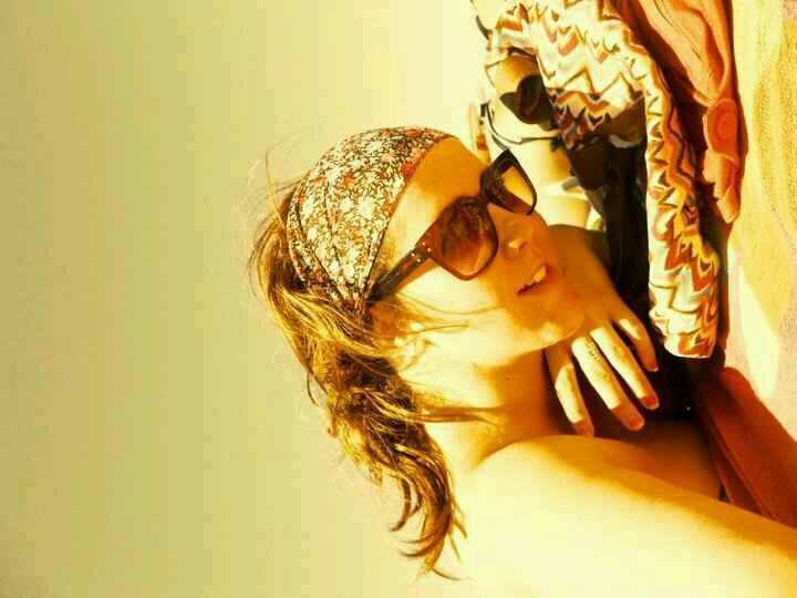 Siempre anciosa por conceguir mas!! Enamorada de todo lo q me aporta placer y desechando todo lo q huele mal!! Pd: Me encanto, no hay dos como yo! jaja
