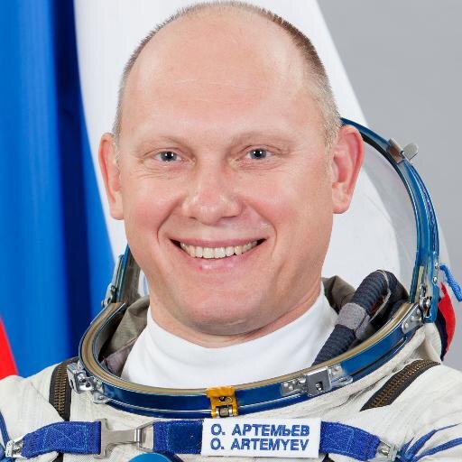 Космонавт-испытатель Роскосмоса (@Roscosmos) Олег Артемьев, Россия
//@Roscosmos test cosmonaut Oleg Artemyev, @Russia