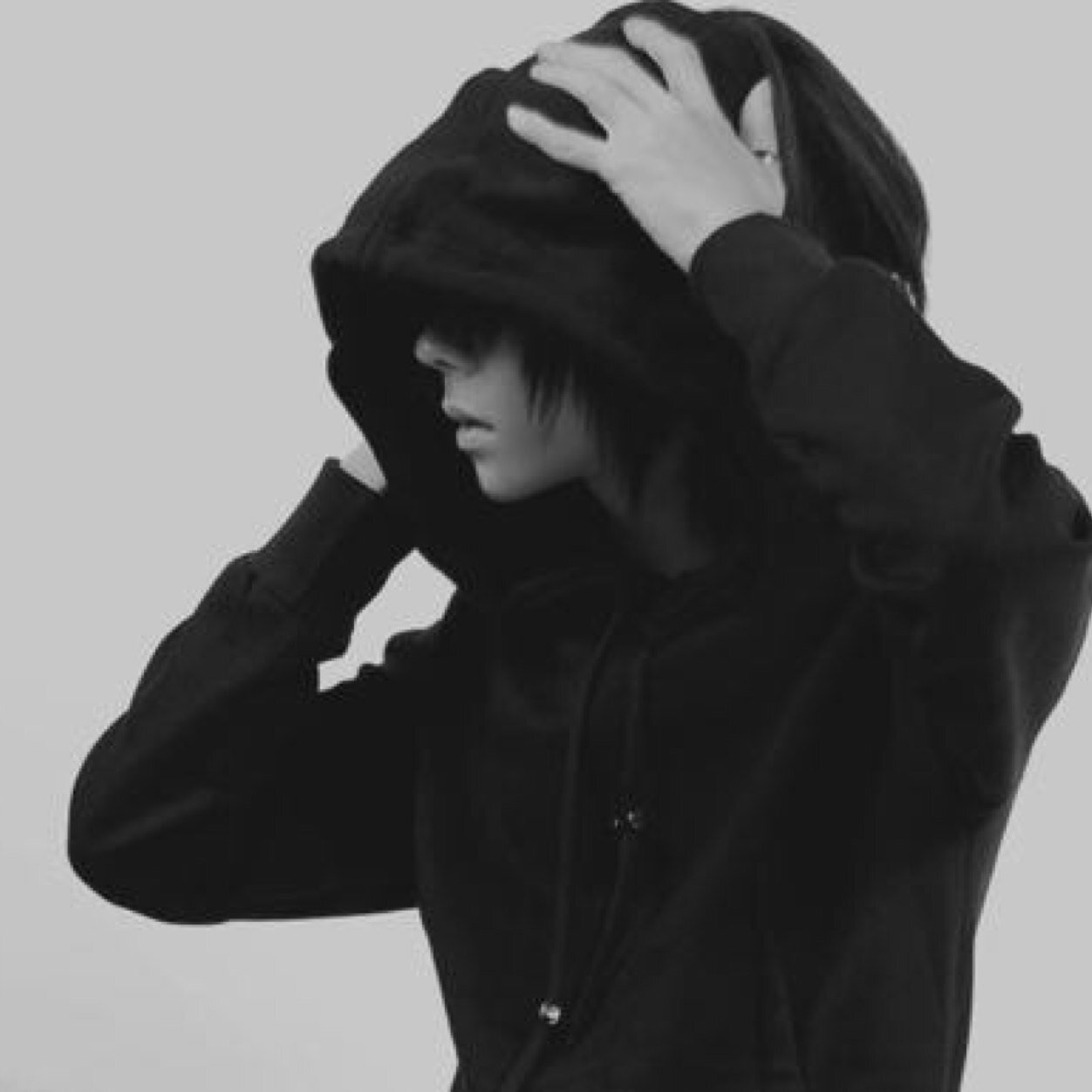 EDM用の趣味垢です！もっと詳しく知りたいので詳しそうな人フォローしますLike☆skrillex/deadmau5/feed me/avichii swedish house mafia/krewella/knife party/etcフォロバ率100%
