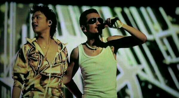 Twitter初心者です！(・ω・)♡○○高校２年。EXILEすきです！音楽専門学校めざしてます！(・ω・)