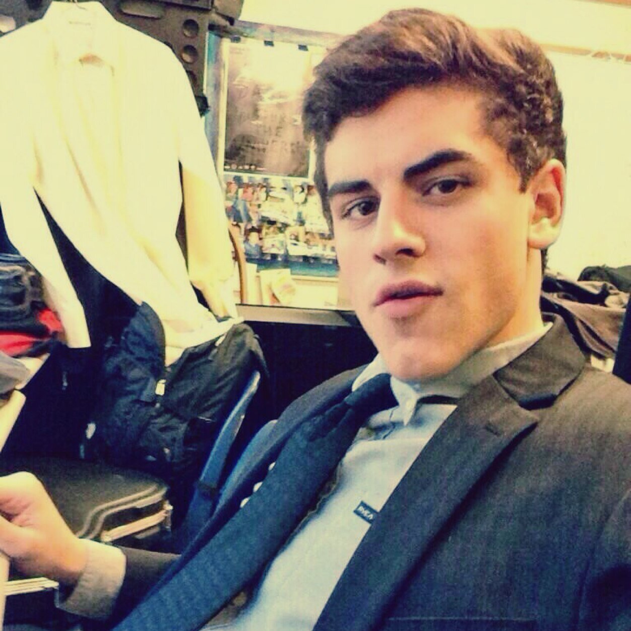 follow @prollyshawn because I gave you a free follow! Thanksss