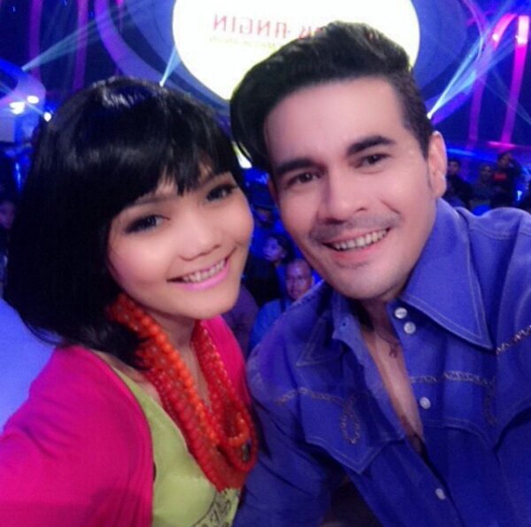 official fanbase of @beniqno11 and @rina_nose | always support @beniqno11 and @rina_nose