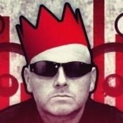 Radio.TV host/voice-over/thinker-talker/gruut bakkes/bourgondiër/walker/social-media/Greece-addict