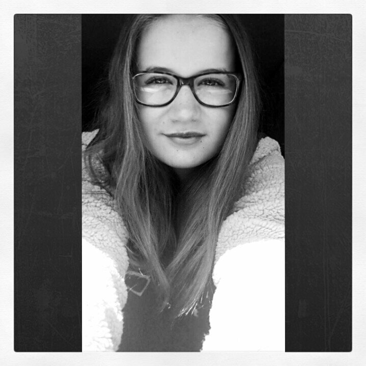 _GabyDandolfi_Snapchat:GabyDandolfi_Domblondje!?_Single_one life live it!_Doenwatgoedvoelt_