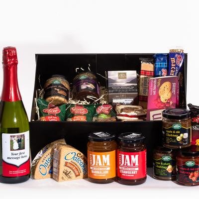Bespoke luxury gourmet Scottish food hampers and gifts, direct to your door. Personalised Scottish hampers - Personalised bottles and/or labels on box