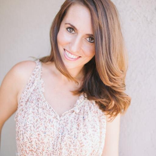 Photographer, blogger, luckiest wife, mama of a heart-stealing baby boy, and a passionate consumer of good food. Life is beautiful.