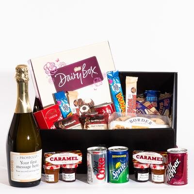 We provide you the best hampers which you can personalise yourself online. Amazing gifts for all occasions.