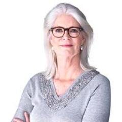 schrijver - bestuurder - oudste dochter - bemoeial - partner - tante - vriendin - motto: Leef vanuit de bron en geloof niet alles wat je denkt